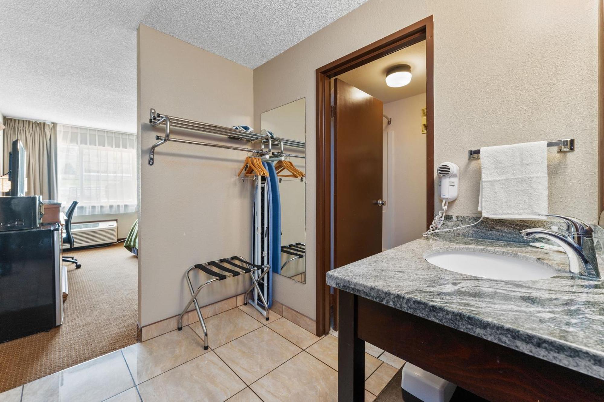 Quality Inn & Suites Okanogan - Omak Exteriör bild